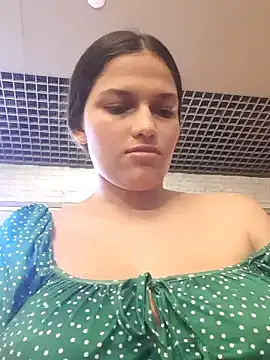 girl milk1 online show from December 13, 10:55 pm