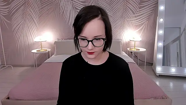 StellaGloww online show from March 21, 5:11 am