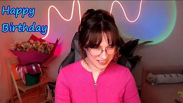 Snapshot of M_Sensual chatting on April 15, 7:58 pm M Sensual online show from April 15, 7:58 pm