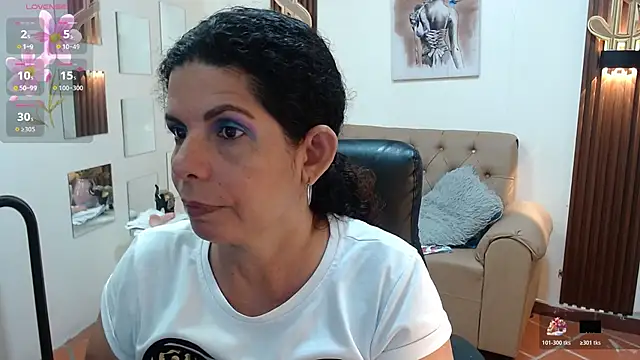 Snapshot of sila_bolum chatting on May 20, 4:24 pm sila bolum online show from May 20, 4:24 pm