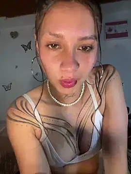 Snapshot of Andi9_ chatting on January 14, 3:01 am Andi9 online show from January 14, 3:01 am