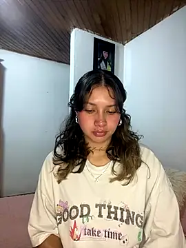 Snapshot of Andi9_ chatting on October 7, 1:14 am Andi9 online show from October 7, 1:14 am