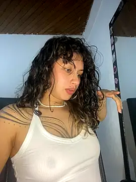 Snapshot of Andi9_ chatting on October 23, 12:54 am Andi9 online show from October 23, 12:54 am