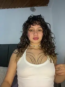 Snapshot of Andi9_ chatting on October 24, 11:12 pm Andi9 online show from October 24, 11:12 pm