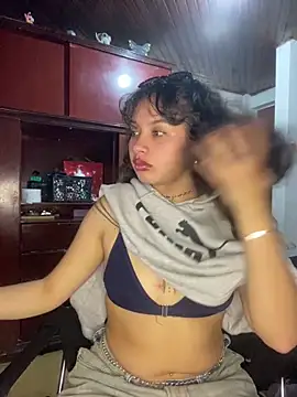 Snapshot of Andi9_ chatting on November 9, 1:26 am Andi9 online show from November 9, 1:26 am