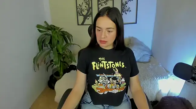 ashleytorres01  online show from December 11, 4:18 am