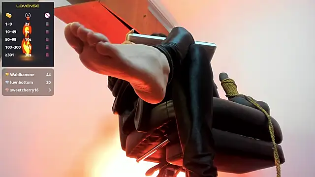 charlotte joliedart online show from March 18, 8:03 am