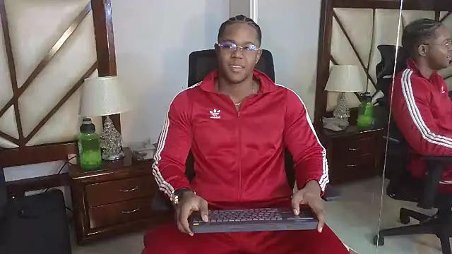 Snapshot of AdonisKnight chatting on December 28, 1:59 pm AdonisKnight online show from December 28, 1:59 pm