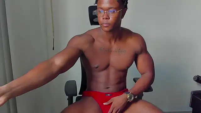 Snapshot of AdonisKnight chatting on February 25, 9:46 pm AdonisKnight online show from February 25, 9:46 pm