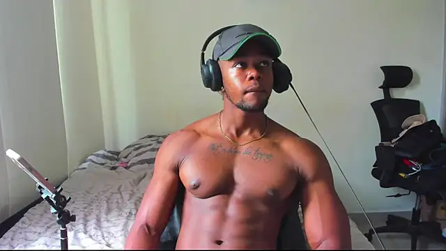 Snapshot of AdonisKnight chatting on September 30, 5:07 pm AdonisKnight online show from September 30, 5:07 pm