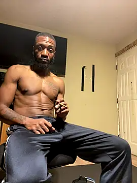 Snapshot of prettyrichie chatting on September 19, 2:02 am prettyrichie online show from September 19, 2:02 am