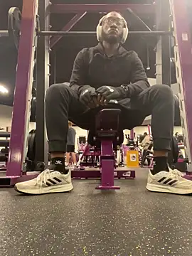 Snapshot of prettyrichie chatting on October 20, 12:55 am prettyrichie online show from October 20, 12:55 am