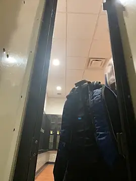 Snapshot of prettyrichie chatting on October 27, 1:20 am prettyrichie online show from October 27, 1:20 am