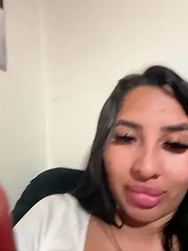 Snapshot of Anily_Lovely chatting on February 8, 12:03 am Anily Lovely online show from February 8, 12:03 am