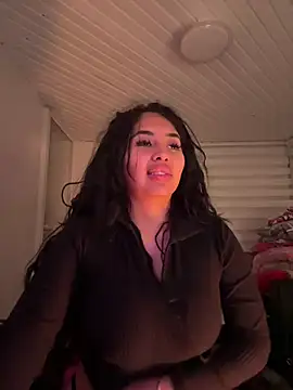 Snapshot of Anily_Lovely chatting on May 27, 12:51 am Anily Lovely online show from May 27, 12:51 am