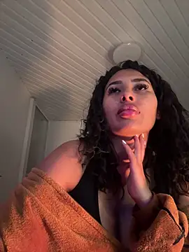 Snapshot of Anily_Lovely chatting on July 2, 3:23 am Anily Lovely online show from July 2, 3:23 am
