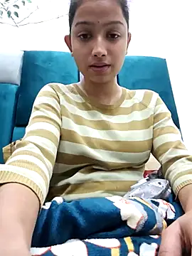 Snapshot of Aleena_Rai chatting on December 22, 4:59 pm Aleena Rai online show from December 22, 4:59 pm