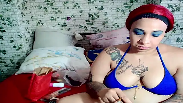 Snapshot of Indian_candyXX chatting on February 21, 12:28 pm Indian candyXX online show from February 21, 12:28 pm