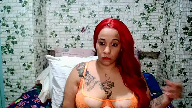 Snapshot of Indian_candyXX chatting on February 23, 7:22 pm Indian candyXX online show from February 23, 7:22 pm