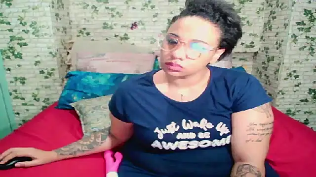 Snapshot of Indian_candyXX chatting on May 29, 3:10 pm Indian candyXX online show from May 29, 3:10 pm