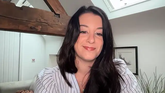 flatwhite0 online show from April 28, 8:41 am