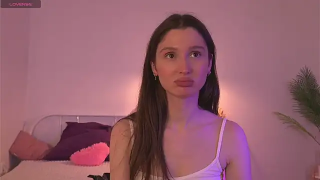 Snapshot of tender_babyy chatting on September 30, 12:43 pm tender babyy online show from September 30, 12:43 pm