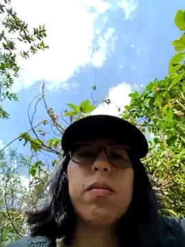 Snapshot of MirandaSingle chatting on May 23, 2:54 pm MirandaSingle online show from May 23, 2:54 pm