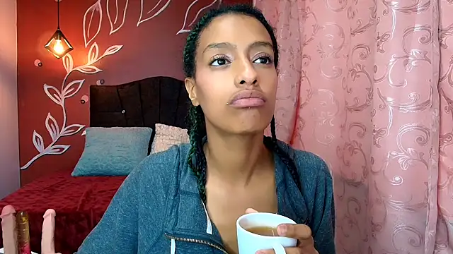 Zia Green online show from January 13, 3:26 pm