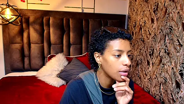 Snapshot of Zia_Green chatting on May 5, 12:46 pm Zia Green online show from May 5, 12:46 pm