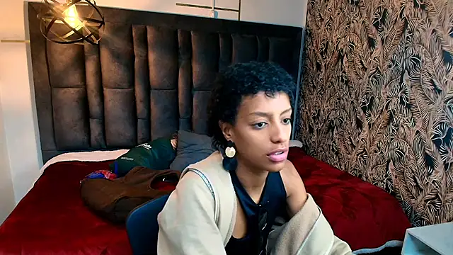 Snapshot of Zia_Green chatting on May 20, 12:44 pm Zia Green online show from May 20, 12:44 pm
