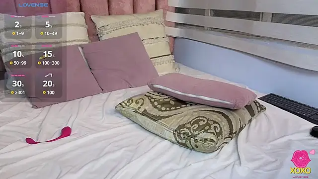 lou rosse  online show from February 11, 11:33 pm