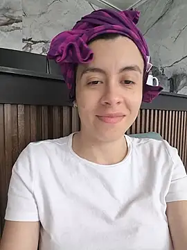 Snapshot of JaneLondon chatting on May 13, 2:25 pm JaneLondon online show from May 13, 2:25 pm