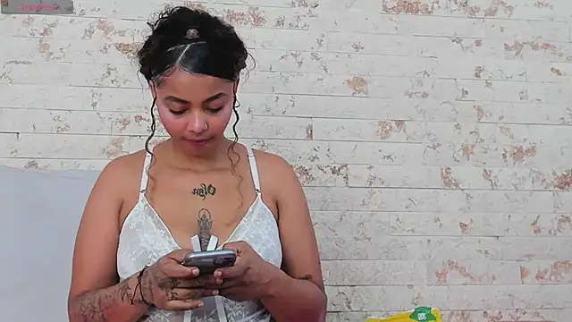 pamela west online show from January 15, 6:40 pm