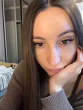 Snapshot of viviandaimond1 chatting on January 3, 1:03 pm viviandaimond1 online show from January 3, 1:03 pm