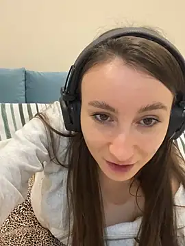 Snapshot of viviandaimond1 chatting on January 18, 3:16 pm viviandaimond1 online show from January 18, 3:16 pm