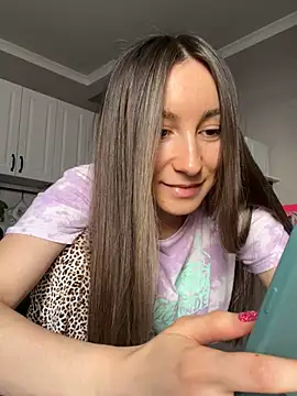 Snapshot of viviandaimond1 chatting on January 22, 12:06 pm viviandaimond1 online show from January 22, 12:06 pm