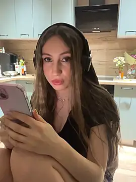 Snapshot of viviandaimond1 chatting on March 15, 8:54 pm viviandaimond1 online show from March 15, 8:54 pm