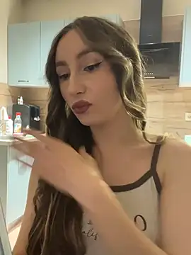 Snapshot of viviandaimond1 chatting on March 22, 2:58 pm viviandaimond1 online show from March 22, 2:58 pm