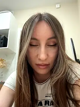 Snapshot of viviandaimond1 chatting on September 18, 9:17 pm viviandaimond1 online show from September 18, 9:17 pm