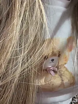 Snapshot of viviandaimond1 chatting on October 6, 6:38 pm viviandaimond1 online show from October 6, 6:38 pm