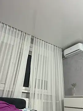 Snapshot of viviandaimond1 chatting on October 18, 5:35 pm viviandaimond1 online show from October 18, 5:35 pm