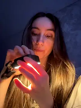 Snapshot of viviandaimond1 chatting on October 25, 2:24 pm viviandaimond1 online show from October 25, 2:24 pm