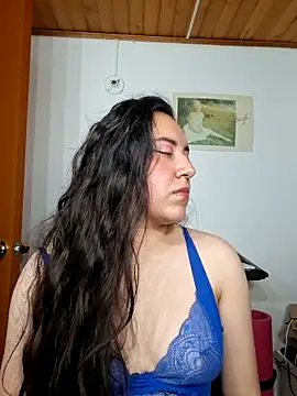 Emi chik online show from June 19, 5:45 am