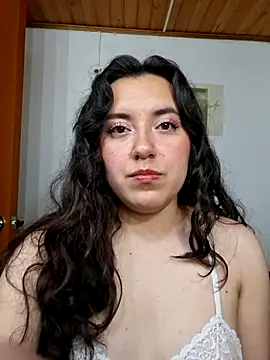 Emi chik online show from July 5, 7:59 am