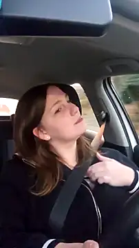 Snapshot of AmazingCurvy chatting on December 16, 3:11 pm AmazingCurvy online show from December 16, 3:11 pm