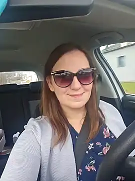 Snapshot of AmazingCurvy chatting on December 18, 1:23 pm AmazingCurvy online show from December 18, 1:23 pm