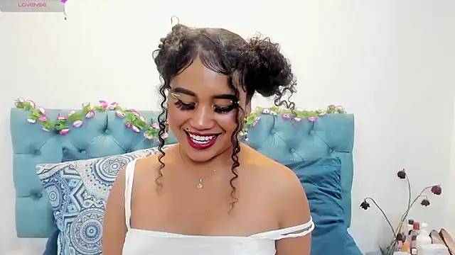 Sophie Smith69 online show from February 12, 1:06 pm