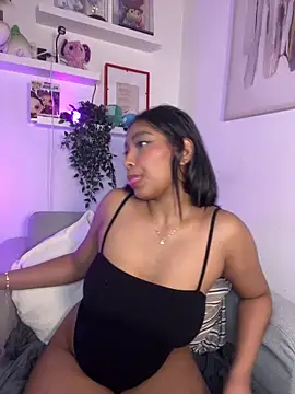 Snapshot of Isabella_fasilier chatting on February 3, 12:42 am Isabella fasilier online show from February 3, 12:42 am