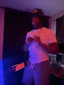 Snapshot of Pressure69mee chatting on February 12, 12:48 am Pressure69mee online show from February 12, 12:48 am