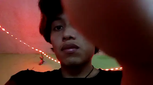 Snapshot of ruygw chatting on February 16, 11:26 pm ruygw online show from February 16, 11:26 pm